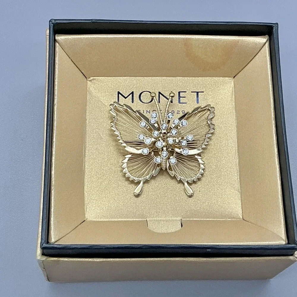 Monet Butterfly Brooch Pin Gold Tone Clear Rhinestone Box Costume‎ Jewelry